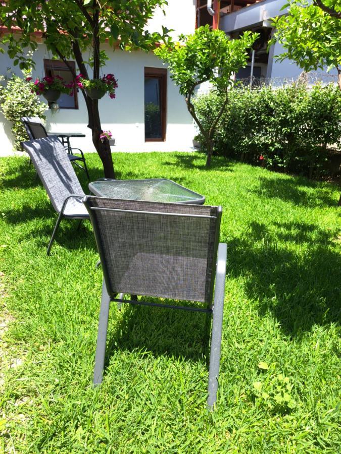 Appartamento Citrus Garden Nea Skioni Esterno foto